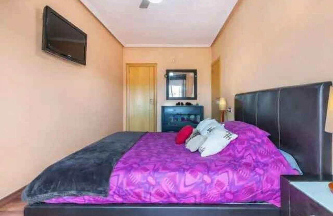 Herverkoop - Villa -
Torrevieja - Aguas Nuevas