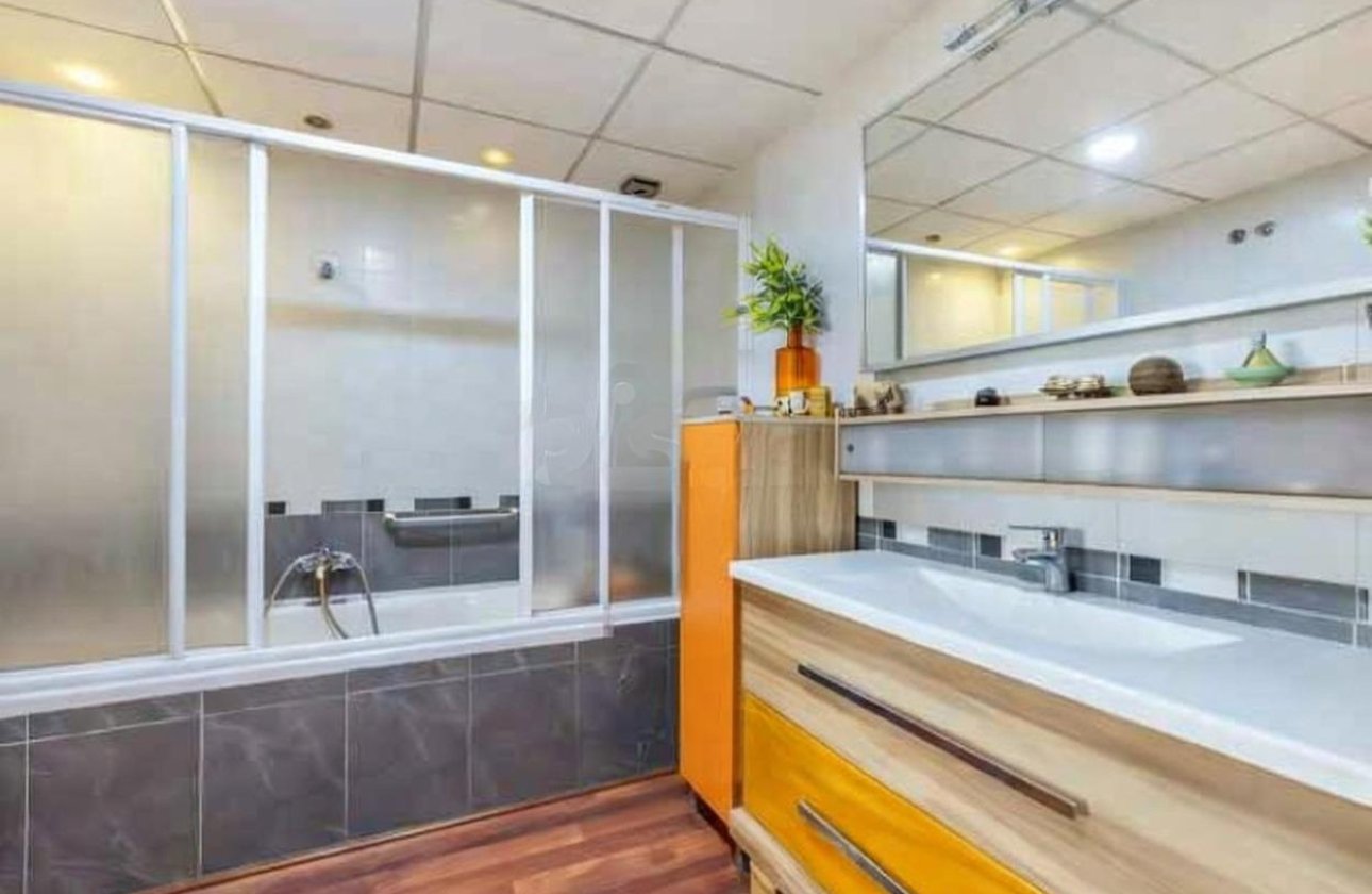 Herverkoop - Villa -
Torrevieja - Aguas Nuevas