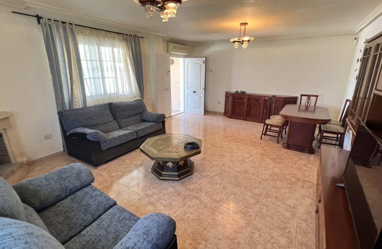 Herverkoop - Villa -
Torrevieja - Aguas Nuevas