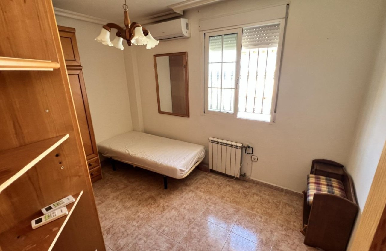 Herverkoop - Villa -
Torrevieja - Aguas Nuevas