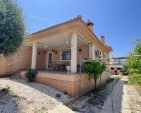 Herverkoop - Villa -
Torrevieja - Aguas Nuevas