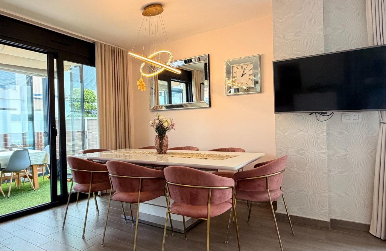 Herverkoop - Villa -
Torrevieja - Aguas Nuevas