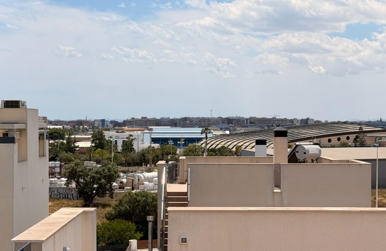Herverkoop - Villa -
Torrevieja - Aguas Nuevas