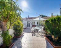 Herverkoop - Villa -
Torrevieja - Calas Blanca