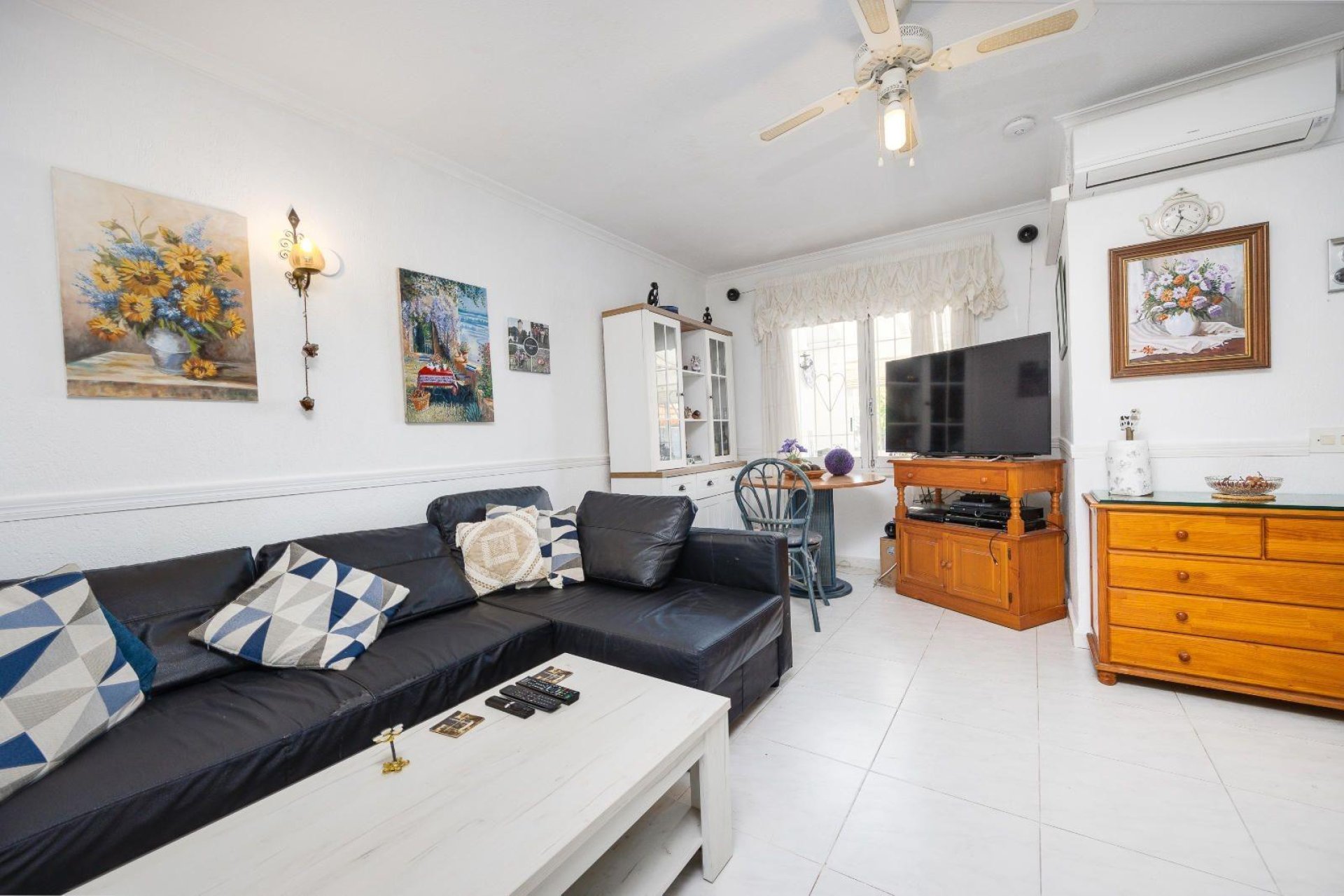 Herverkoop - Villa -
Torrevieja - Calas Blanca