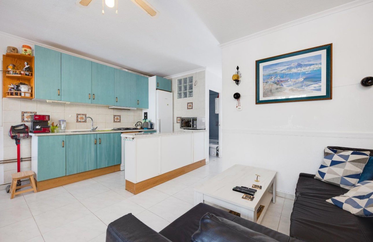 Herverkoop - Villa -
Torrevieja - Calas Blanca