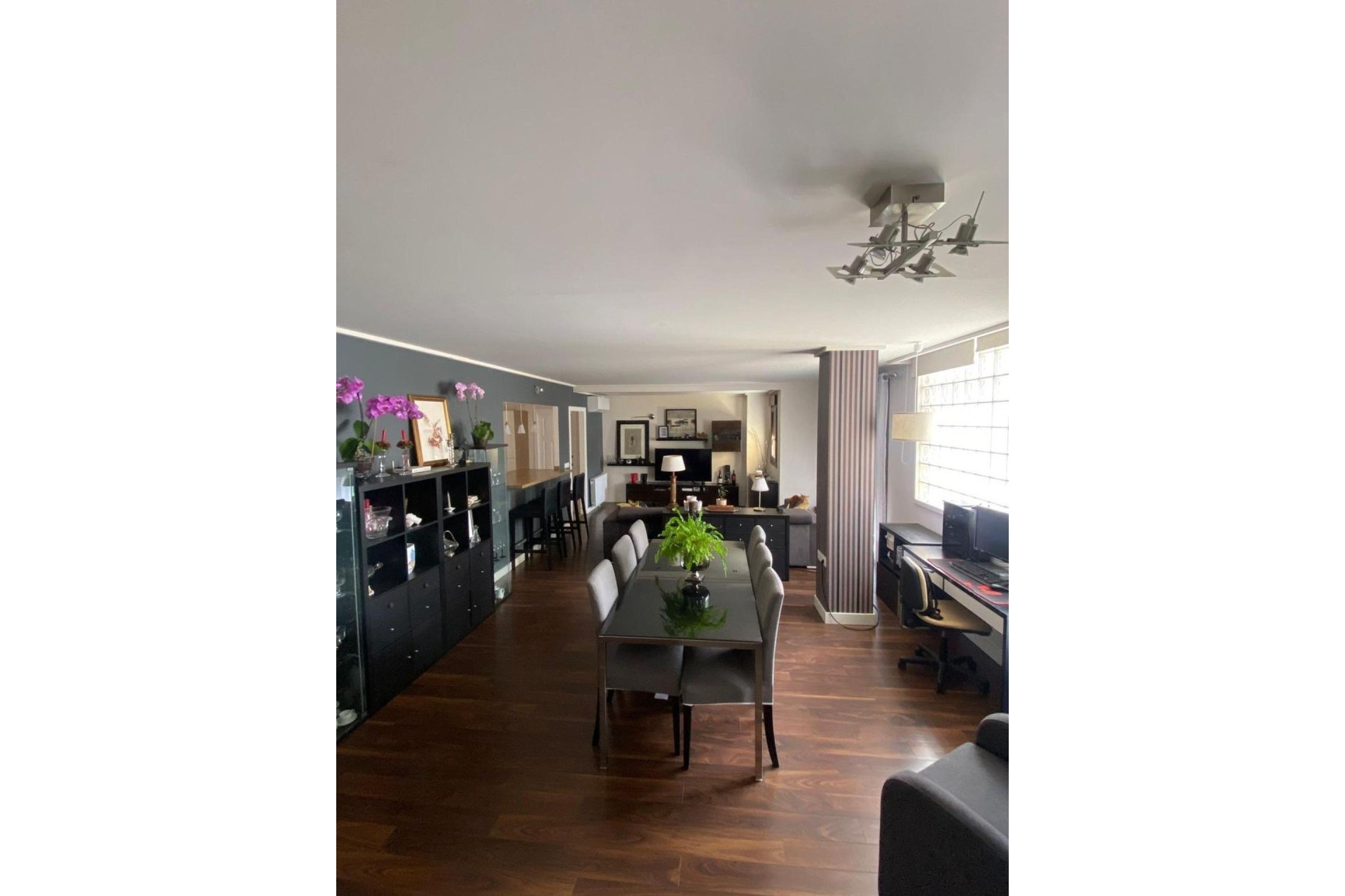 Herverkoop - Villa -
Torrevieja - Centro - Muelle Pesquero