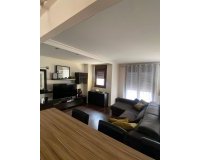 Herverkoop - Villa -
Torrevieja - Centro - Muelle Pesquero