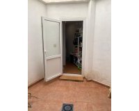 Herverkoop - Villa -
Torrevieja - Centro - Muelle Pesquero