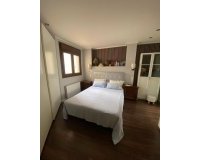 Herverkoop - Villa -
Torrevieja - Centro - Muelle Pesquero