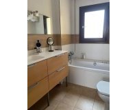 Herverkoop - Villa -
Torrevieja - Centro - Muelle Pesquero