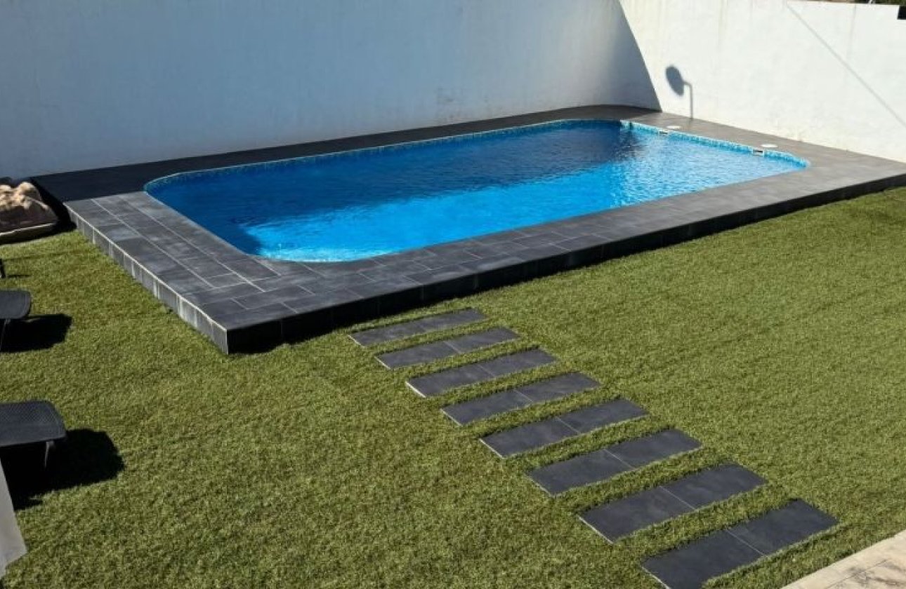 Herverkoop - Villa -
Torrevieja - Costa Blanca