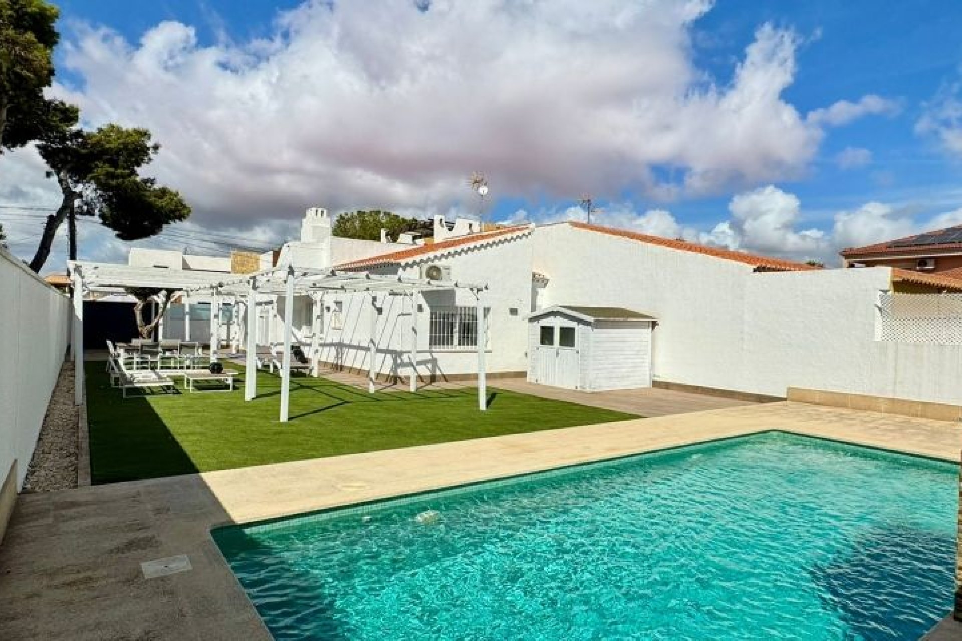 Herverkoop - Villa -
Torrevieja - Costa Blanca