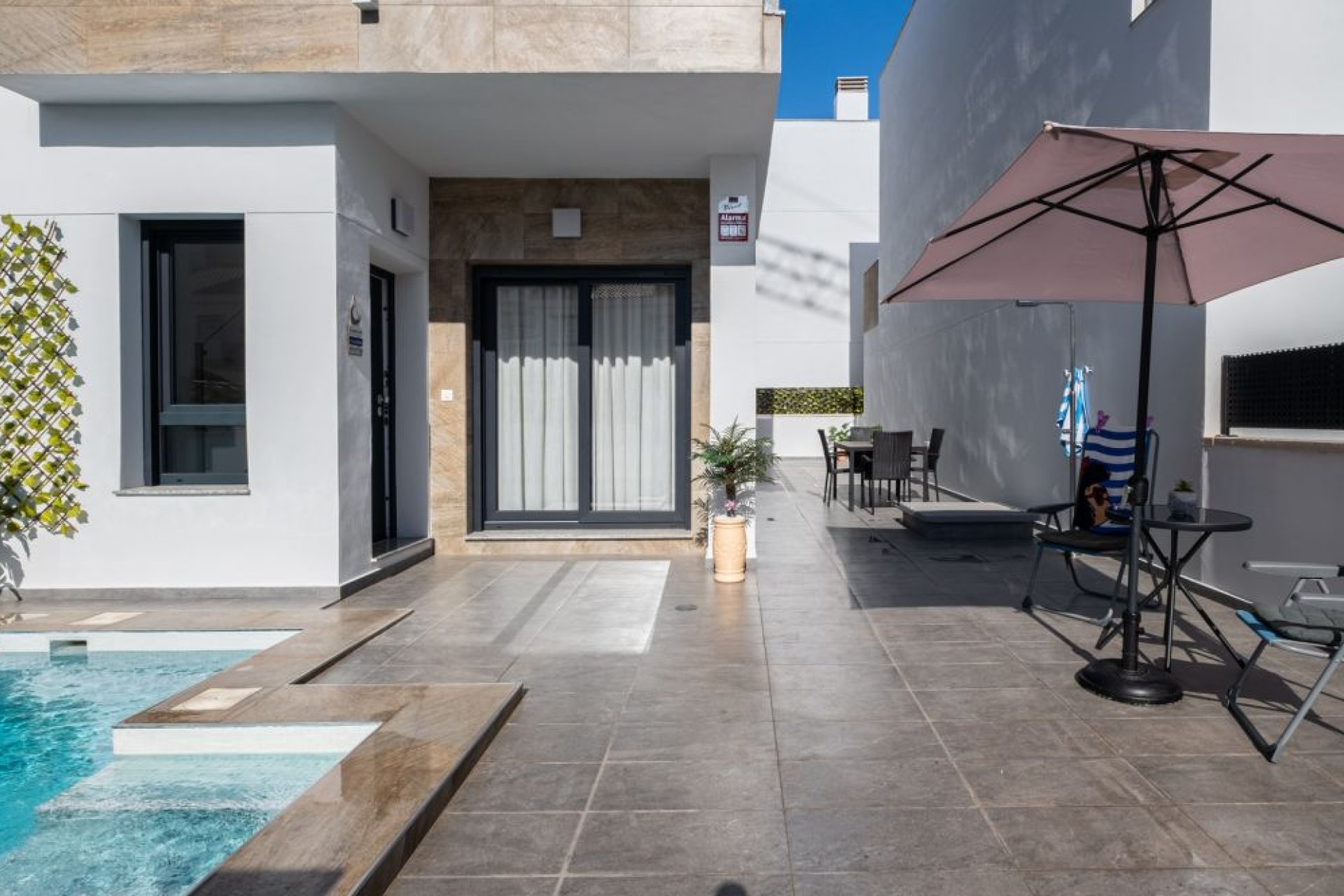 Herverkoop - Villa -
Torrevieja - Costa Blanca