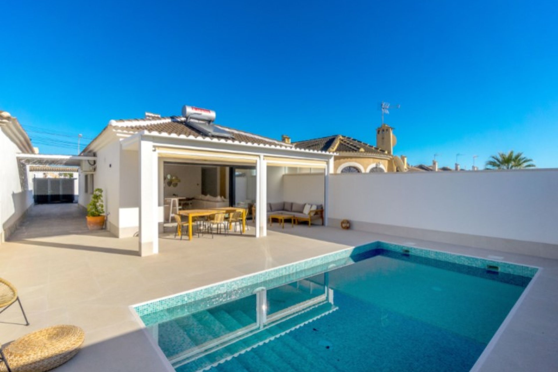 Herverkoop - Villa -
Torrevieja - Costa Blanca