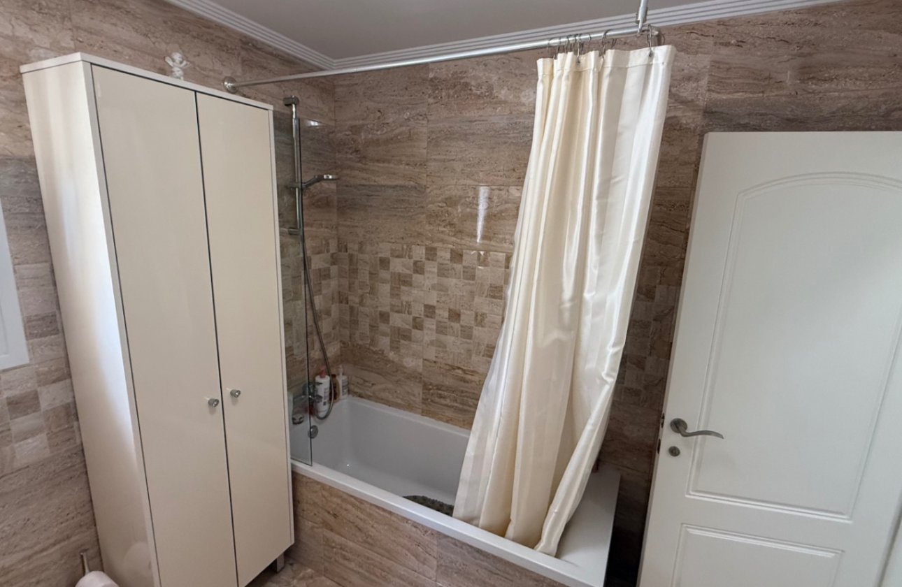 Herverkoop - Villa -
Torrevieja - Costa Blanca