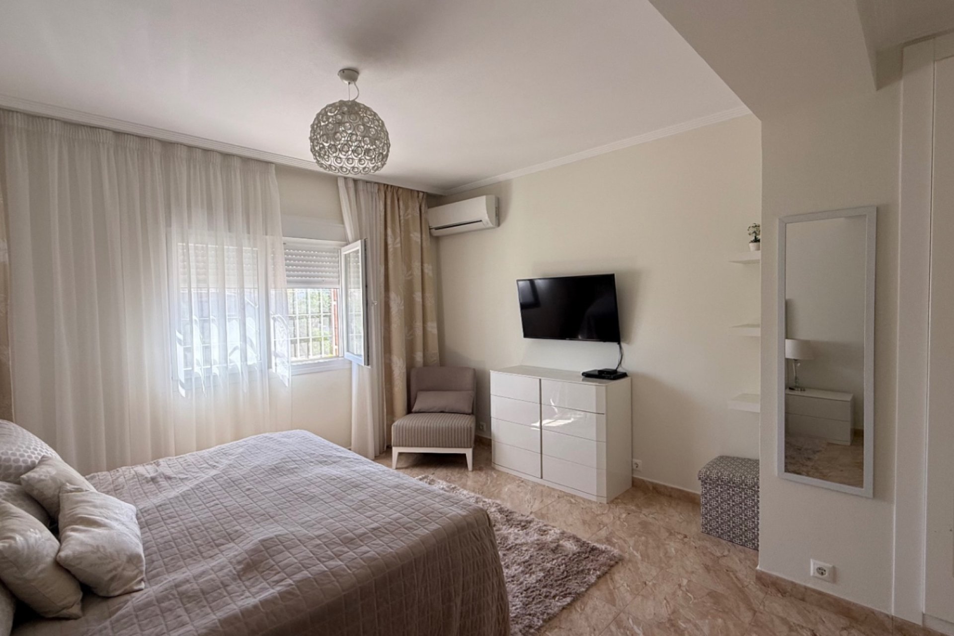 Herverkoop - Villa -
Torrevieja - Costa Blanca