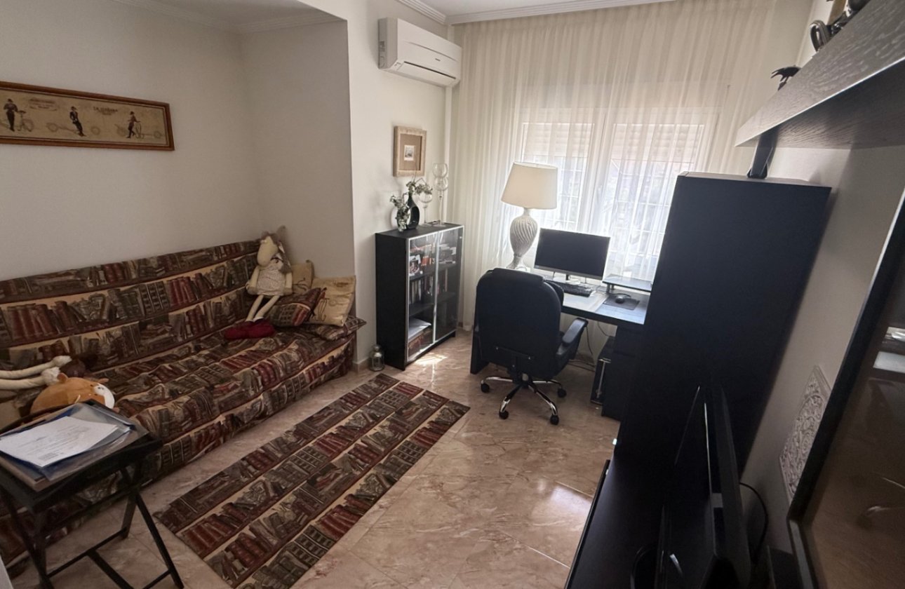 Herverkoop - Villa -
Torrevieja - Costa Blanca