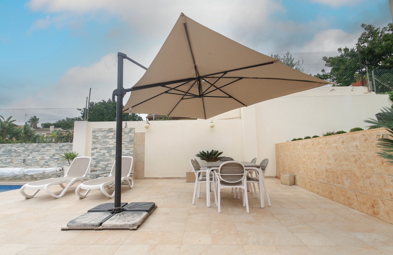 Herverkoop - Villa -
Torrevieja - Costa Blanca