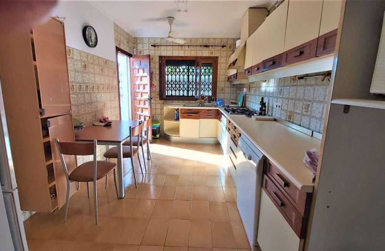 Herverkoop - Villa -
Torrevieja - Costa Blanca