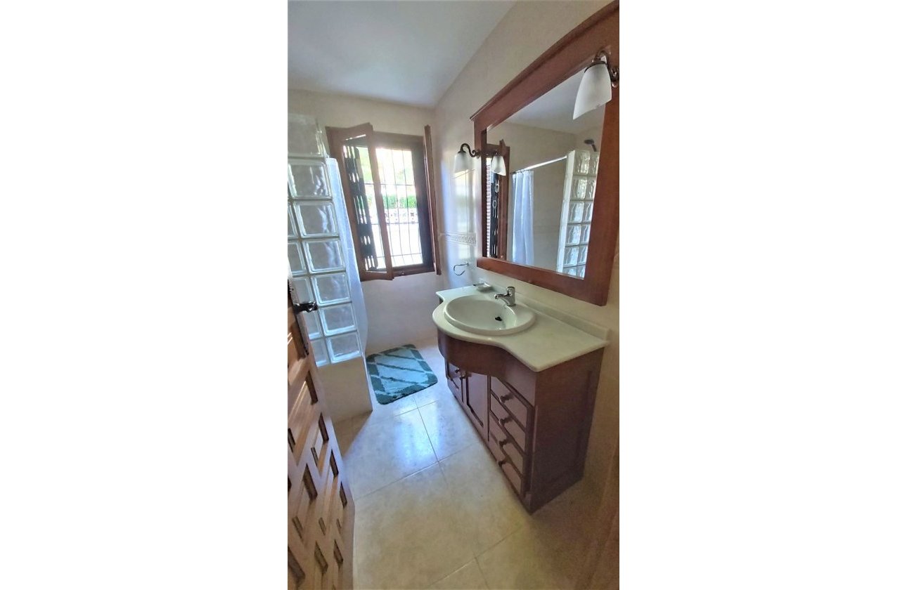 Herverkoop - Villa -
Torrevieja - Costa Blanca