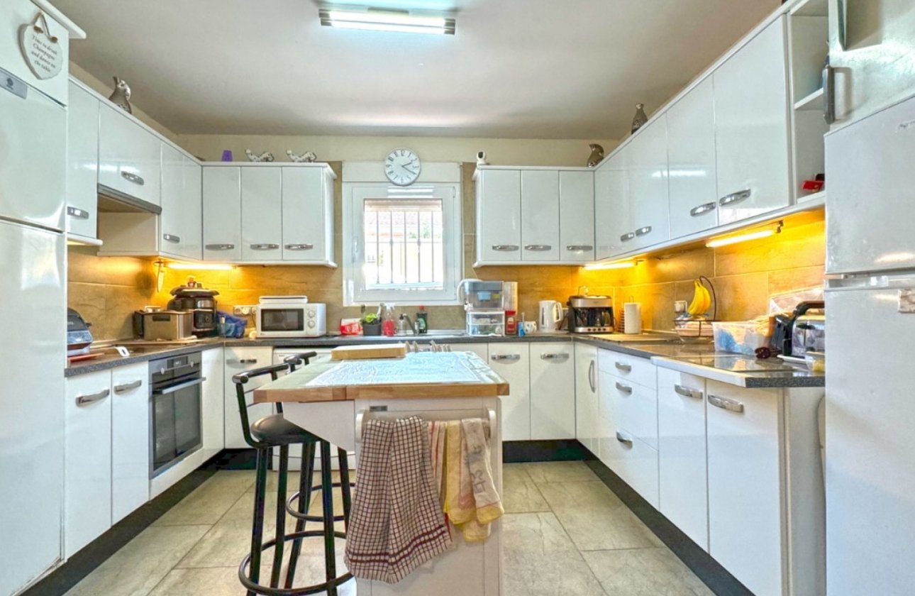 Herverkoop - Villa -
Torrevieja - Costa Blanca