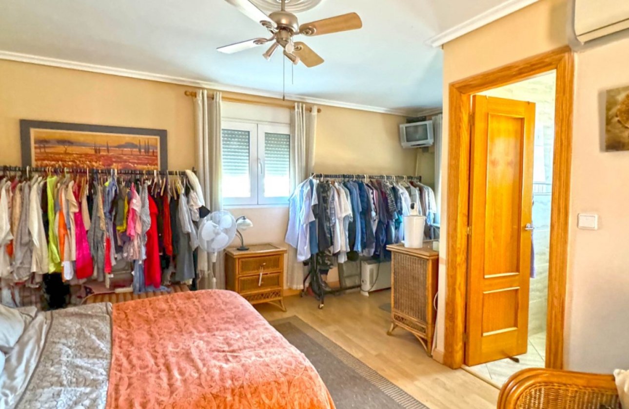 Herverkoop - Villa -
Torrevieja - Costa Blanca