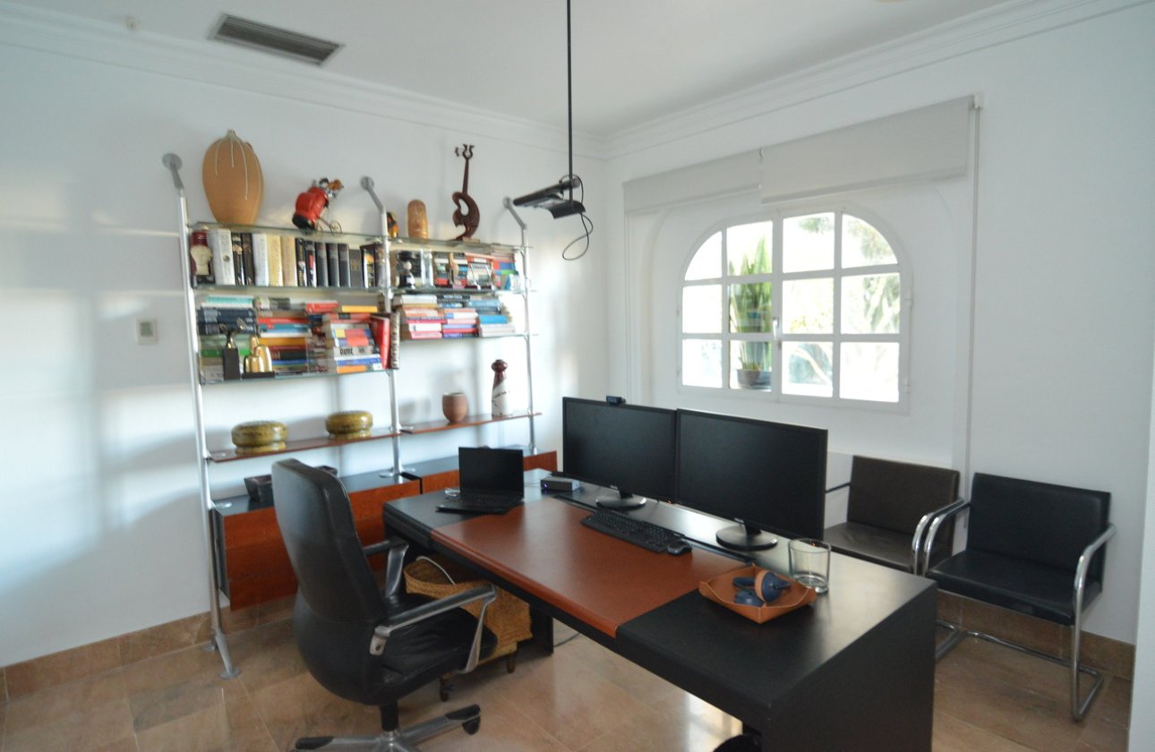 Herverkoop - Villa -
Torrevieja - Costa Blanca