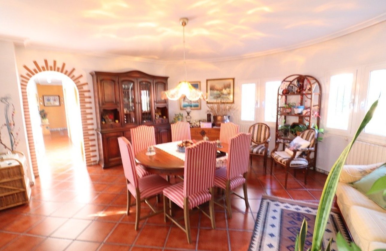 Herverkoop - Villa -
Torrevieja - Costa Blanca