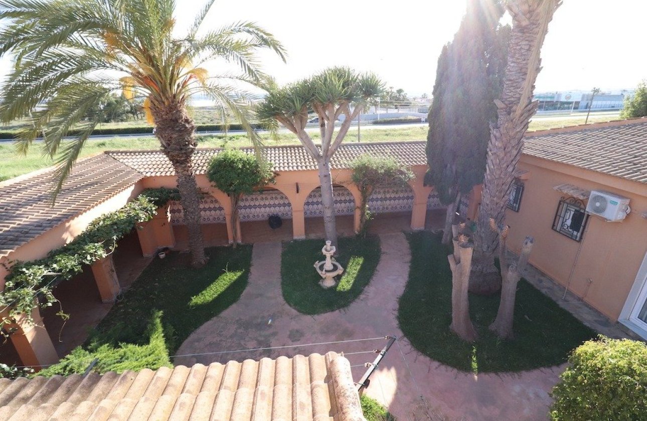Herverkoop - Villa -
Torrevieja - Costa Blanca