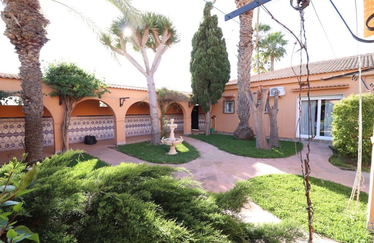 Herverkoop - Villa -
Torrevieja - Costa Blanca