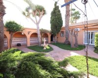 Herverkoop - Villa -
Torrevieja - Costa Blanca