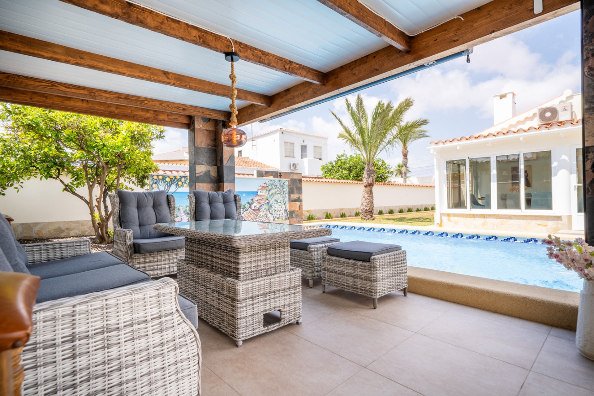 Herverkoop - Villa -
Torrevieja - Costa Blanca