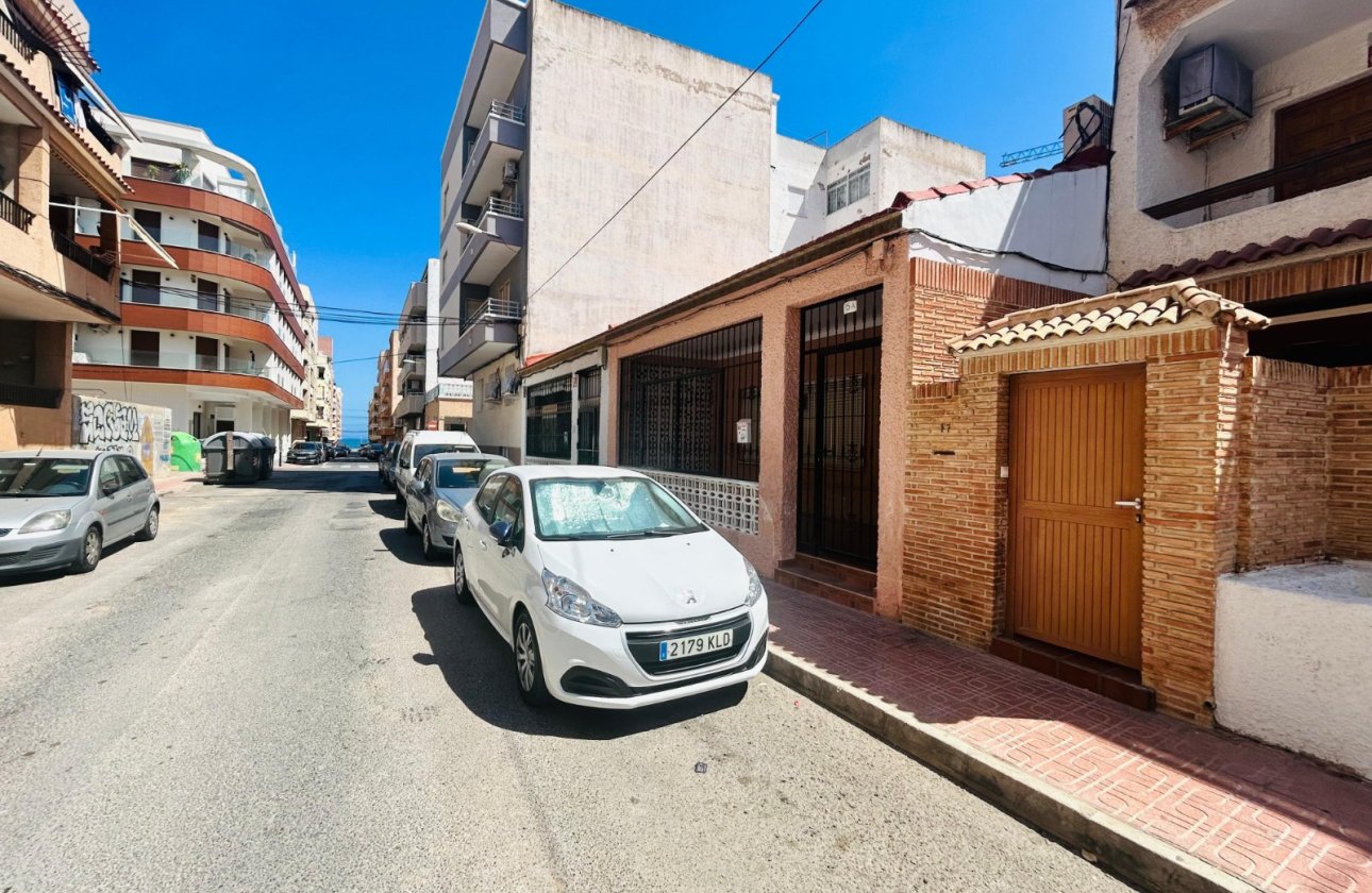 Herverkoop - Villa -
Torrevieja - Costa Blanca