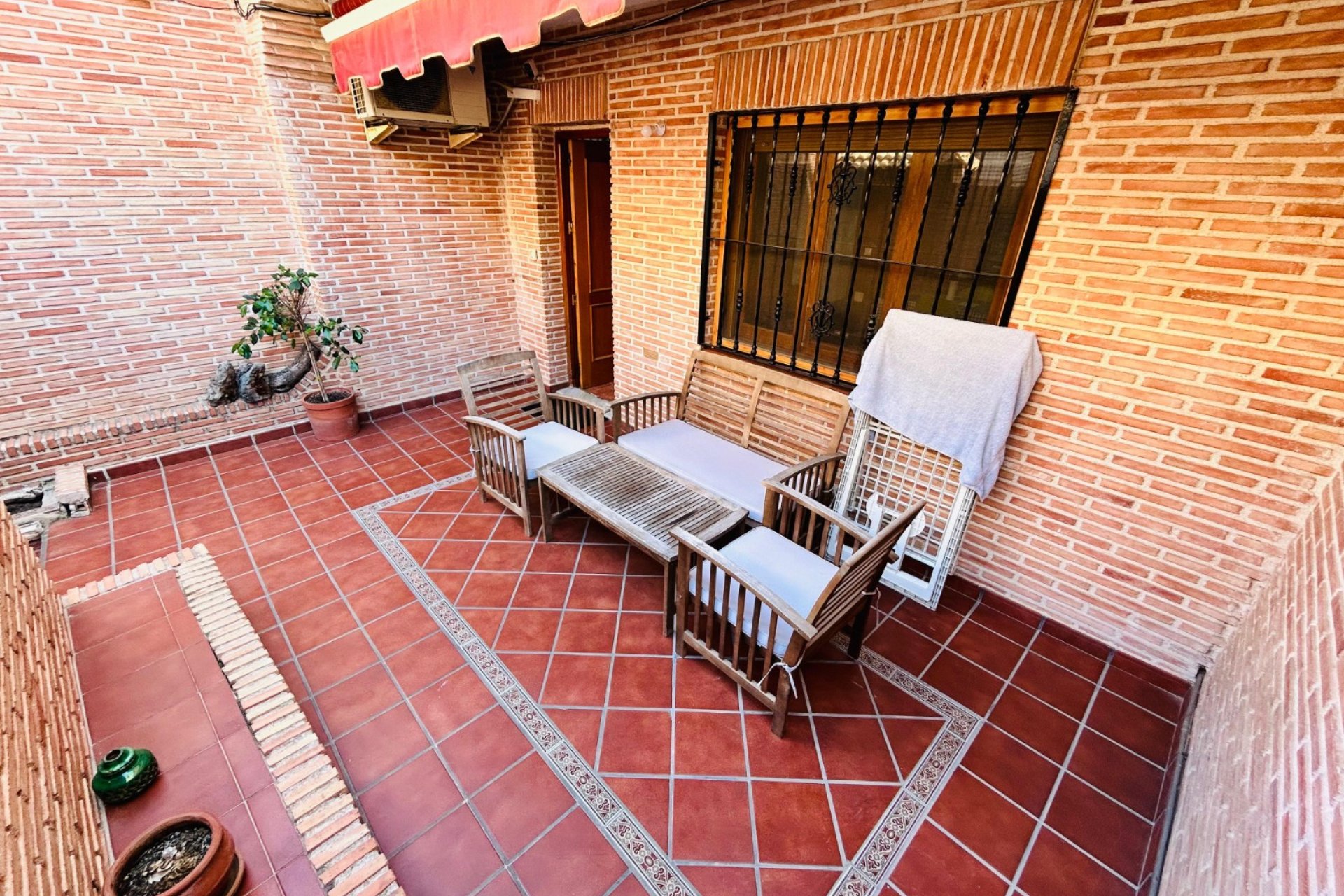 Herverkoop - Villa -
Torrevieja - Costa Blanca