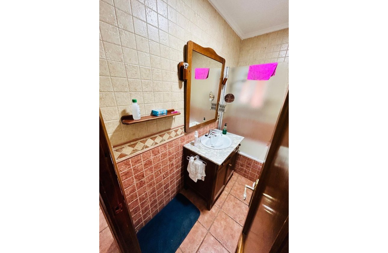 Herverkoop - Villa -
Torrevieja - Costa Blanca