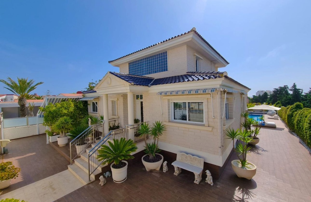 Herverkoop - Villa -
Torrevieja - Costa Blanca