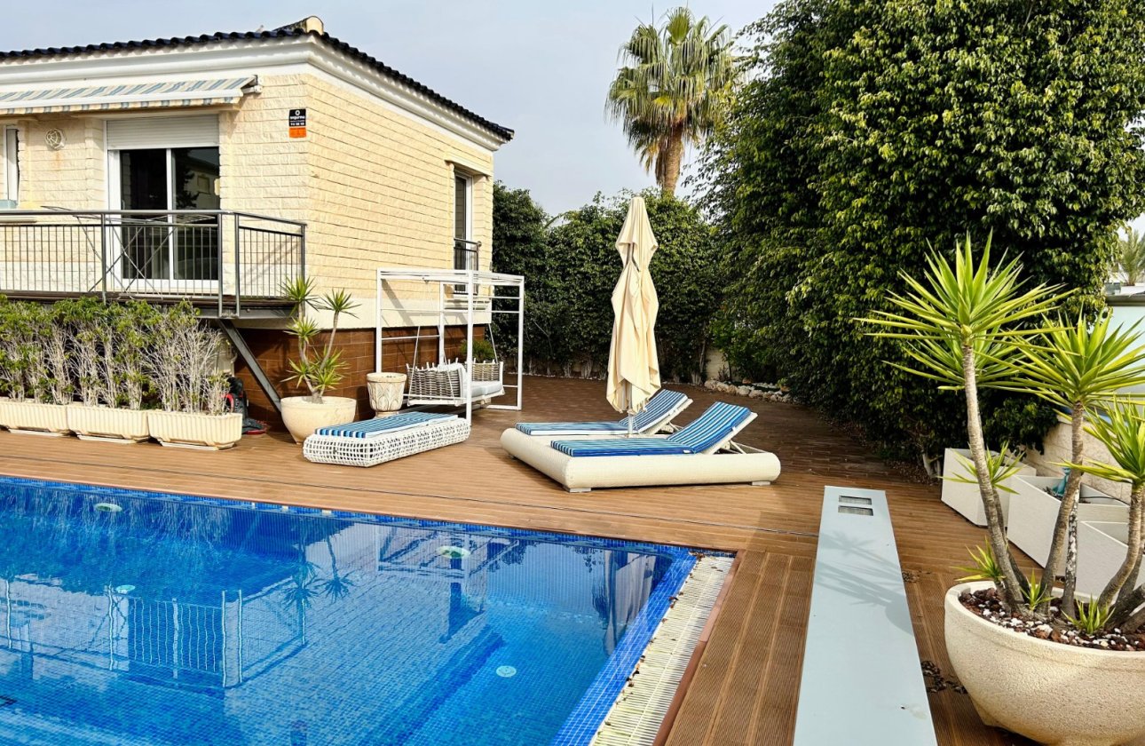 Herverkoop - Villa -
Torrevieja - Costa Blanca