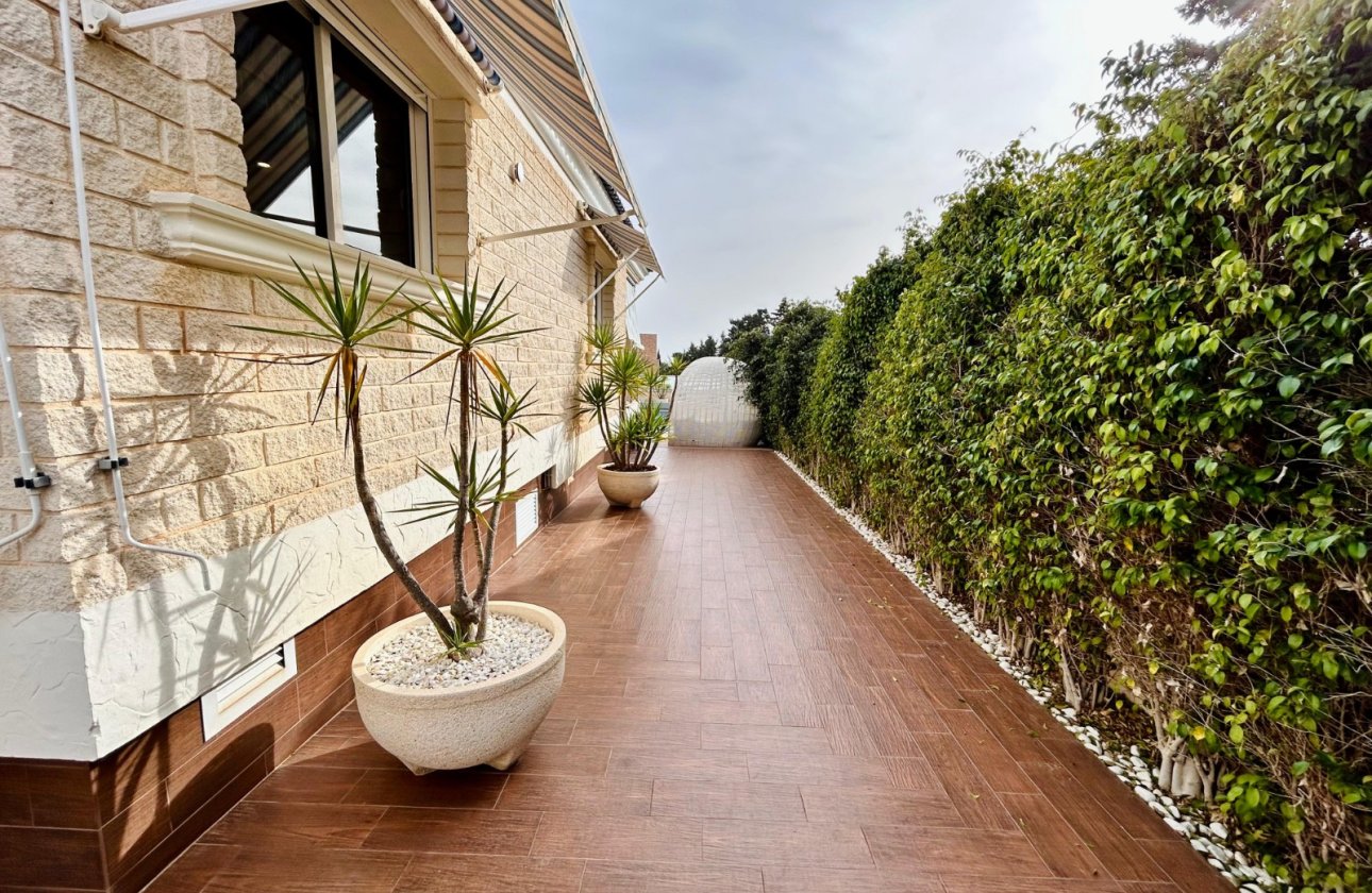 Herverkoop - Villa -
Torrevieja - Costa Blanca