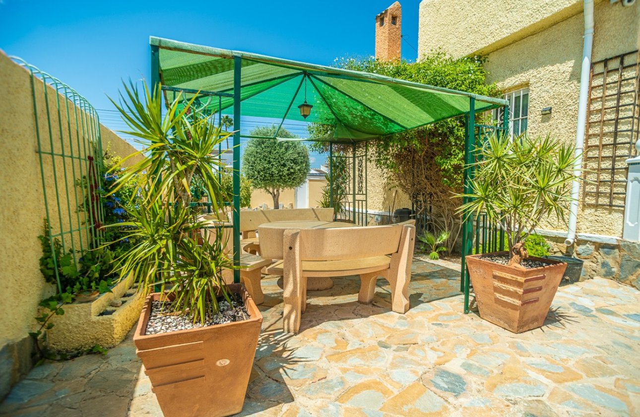 Herverkoop - Villa -
Torrevieja - Costa Blanca