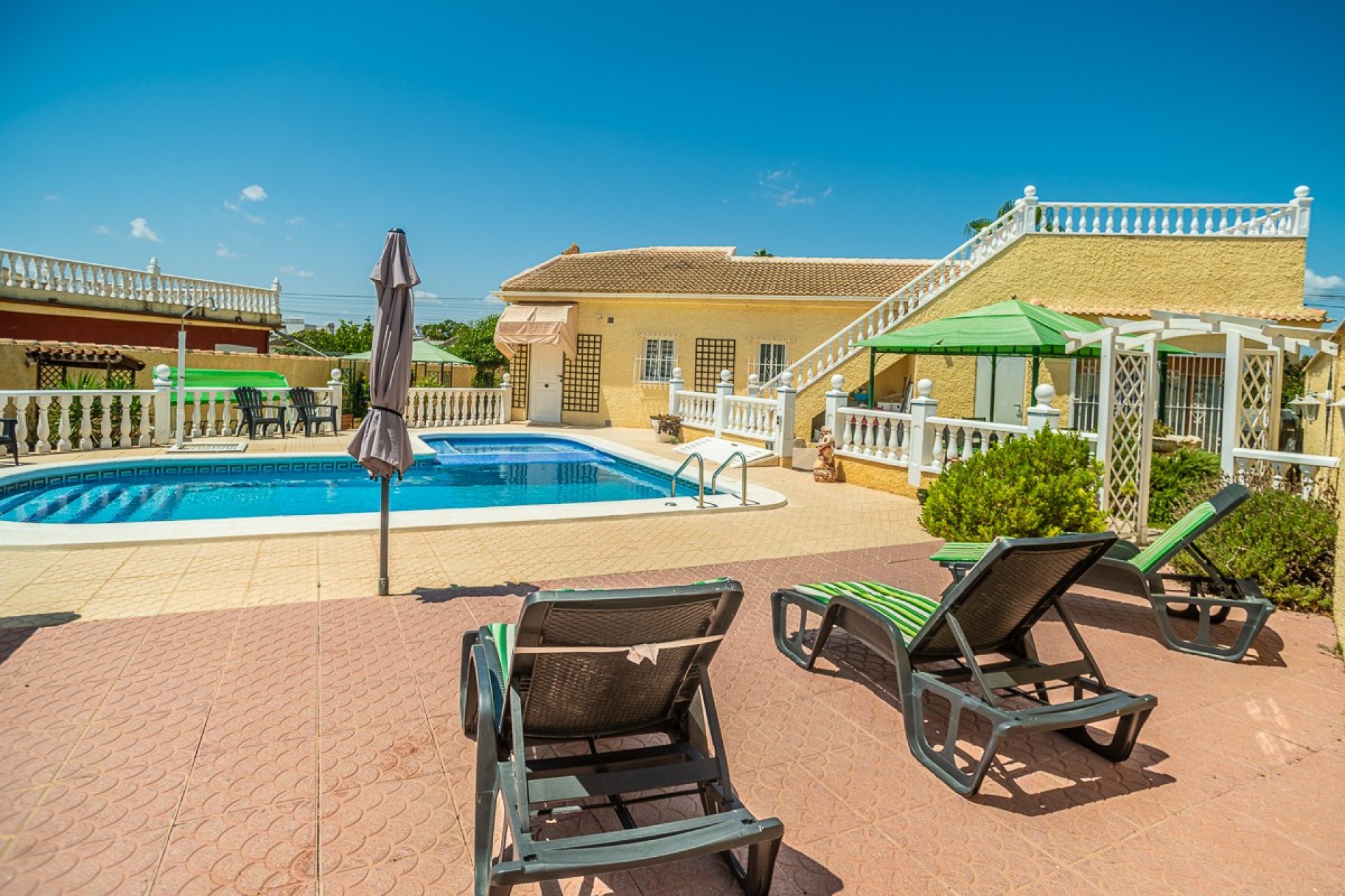 Herverkoop - Villa -
Torrevieja - Costa Blanca