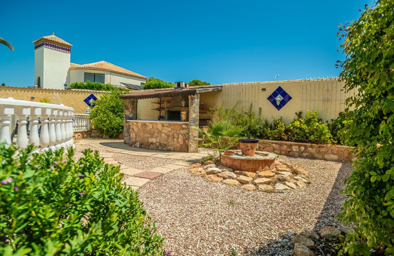 Herverkoop - Villa -
Torrevieja - Costa Blanca