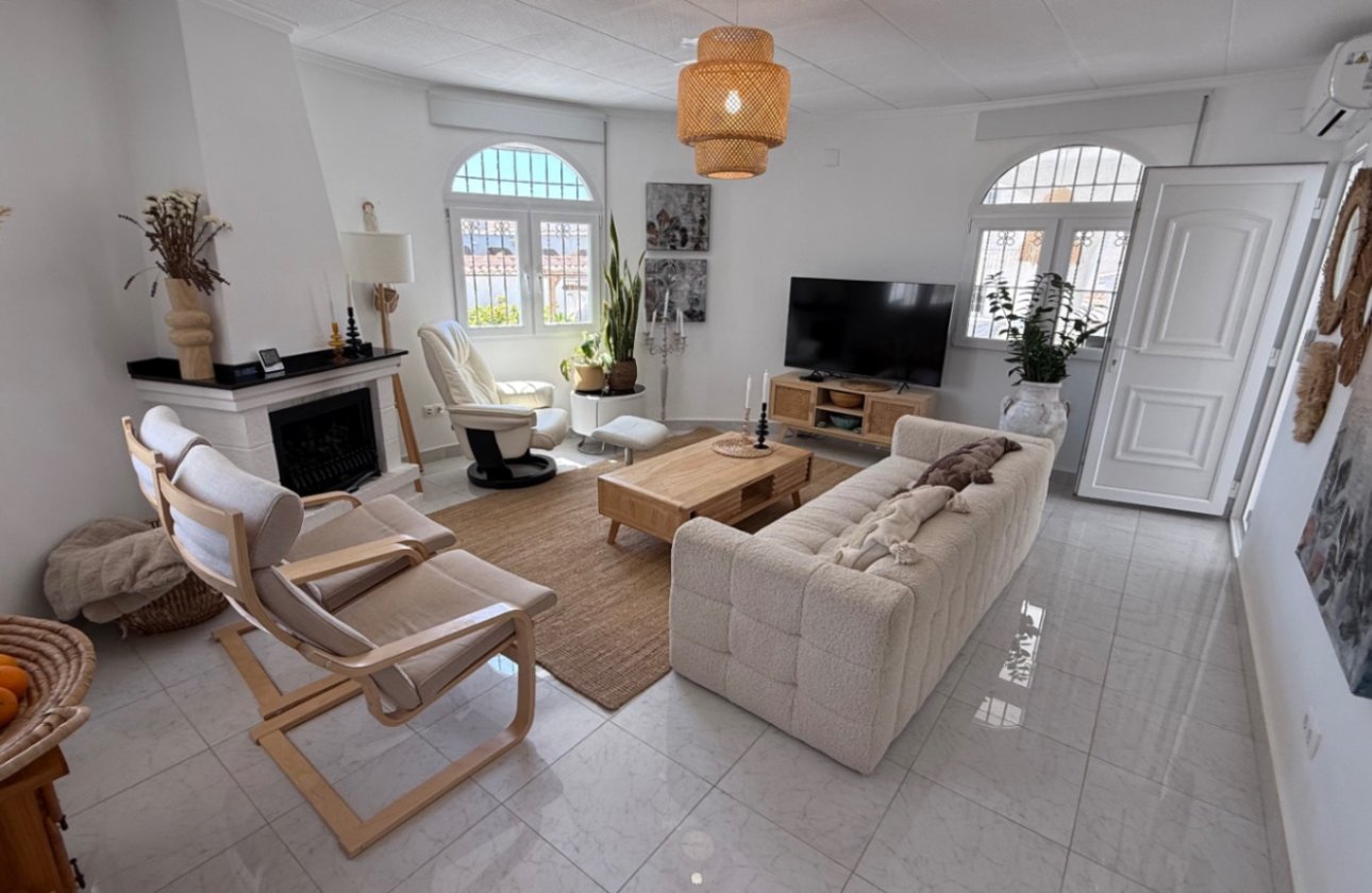 Herverkoop - Villa -
Torrevieja - Costa Blanca