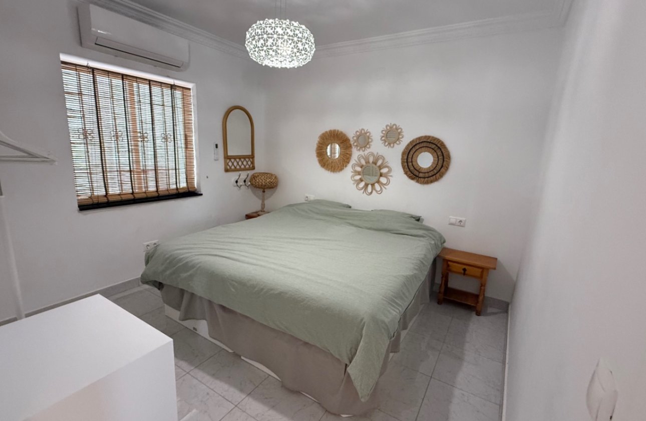 Herverkoop - Villa -
Torrevieja - Costa Blanca