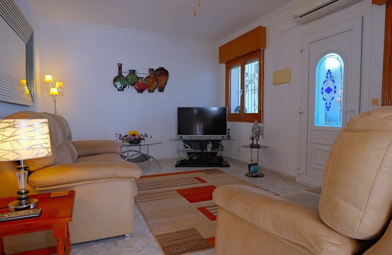 Herverkoop - Villa -
Torrevieja - Costa Blanca
