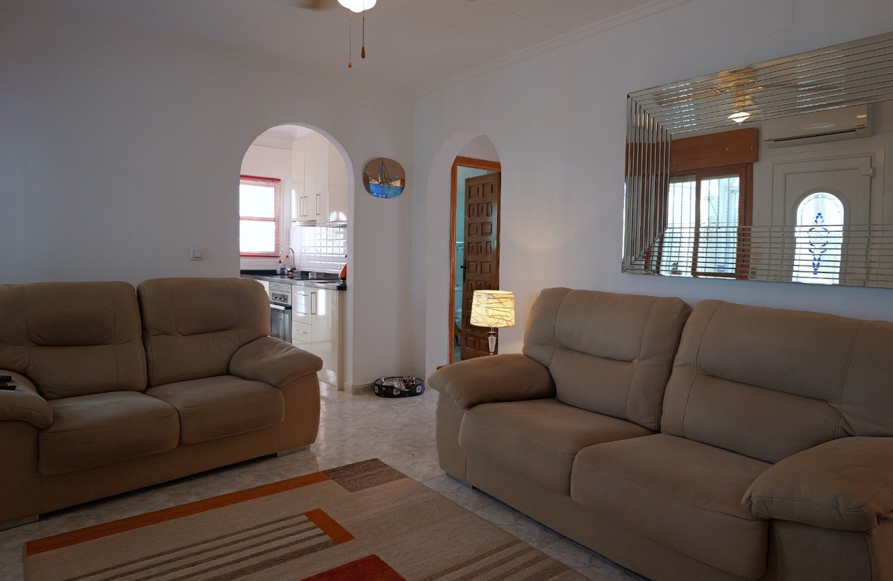 Herverkoop - Villa -
Torrevieja - Costa Blanca