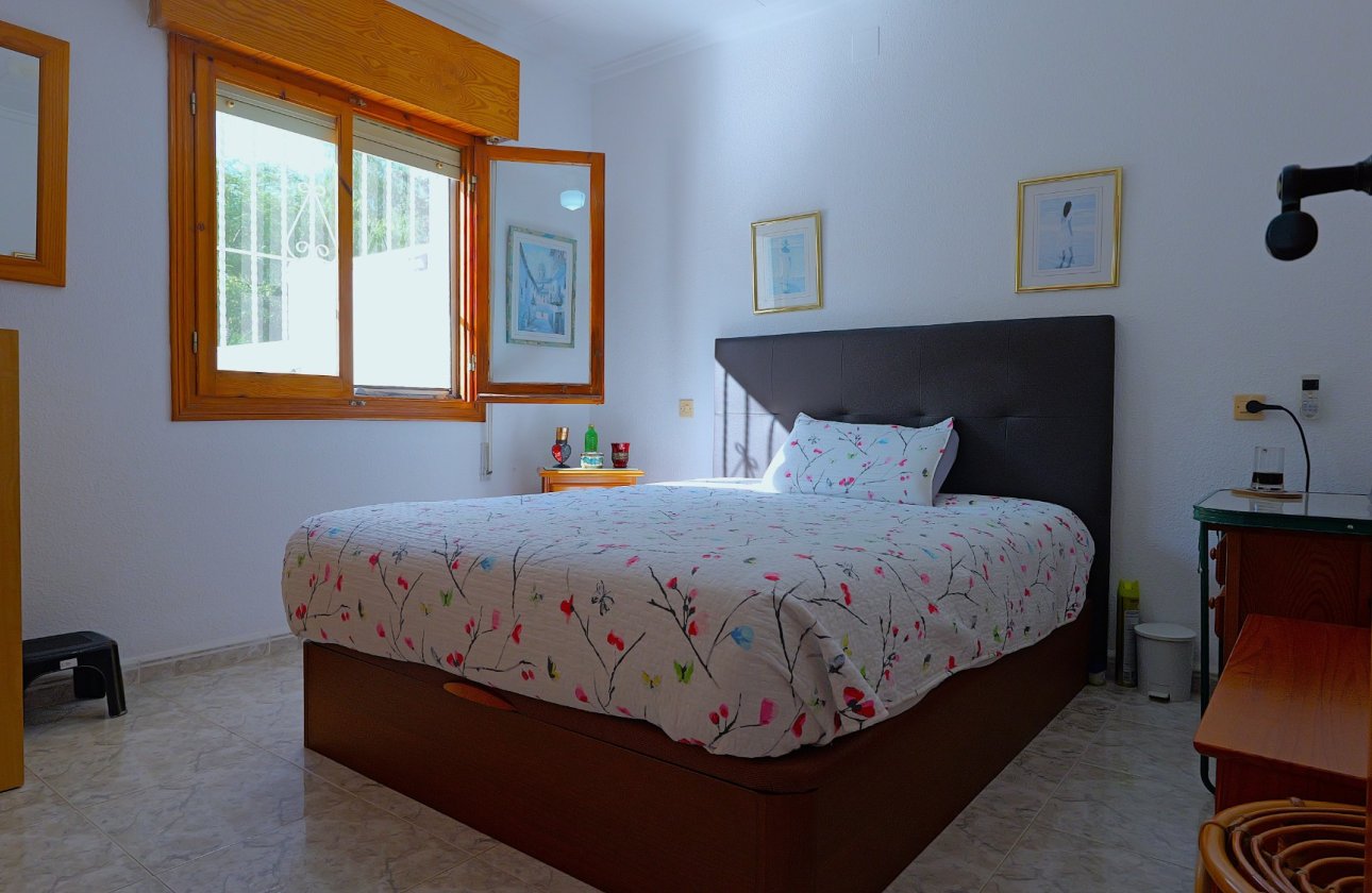 Herverkoop - Villa -
Torrevieja - Costa Blanca