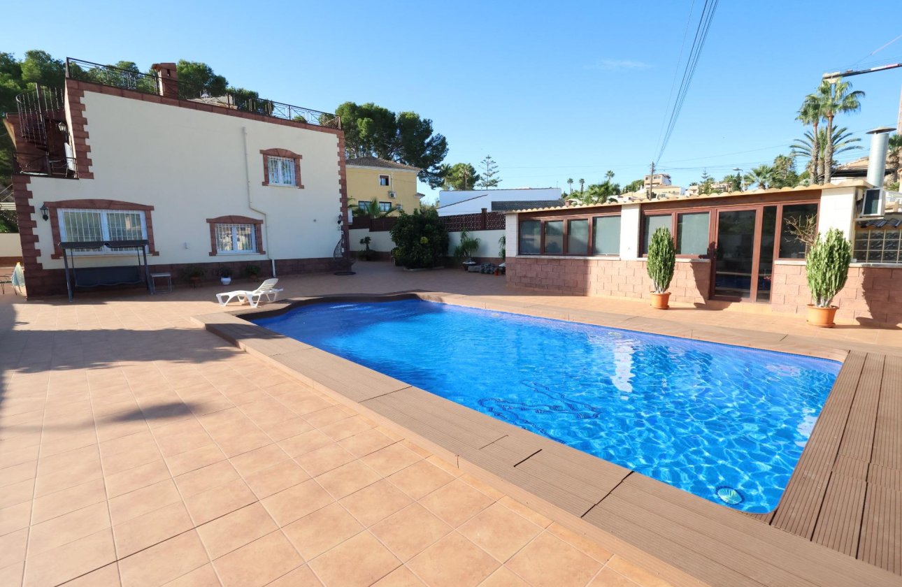 Herverkoop - Villa -
Torrevieja - Costa Blanca