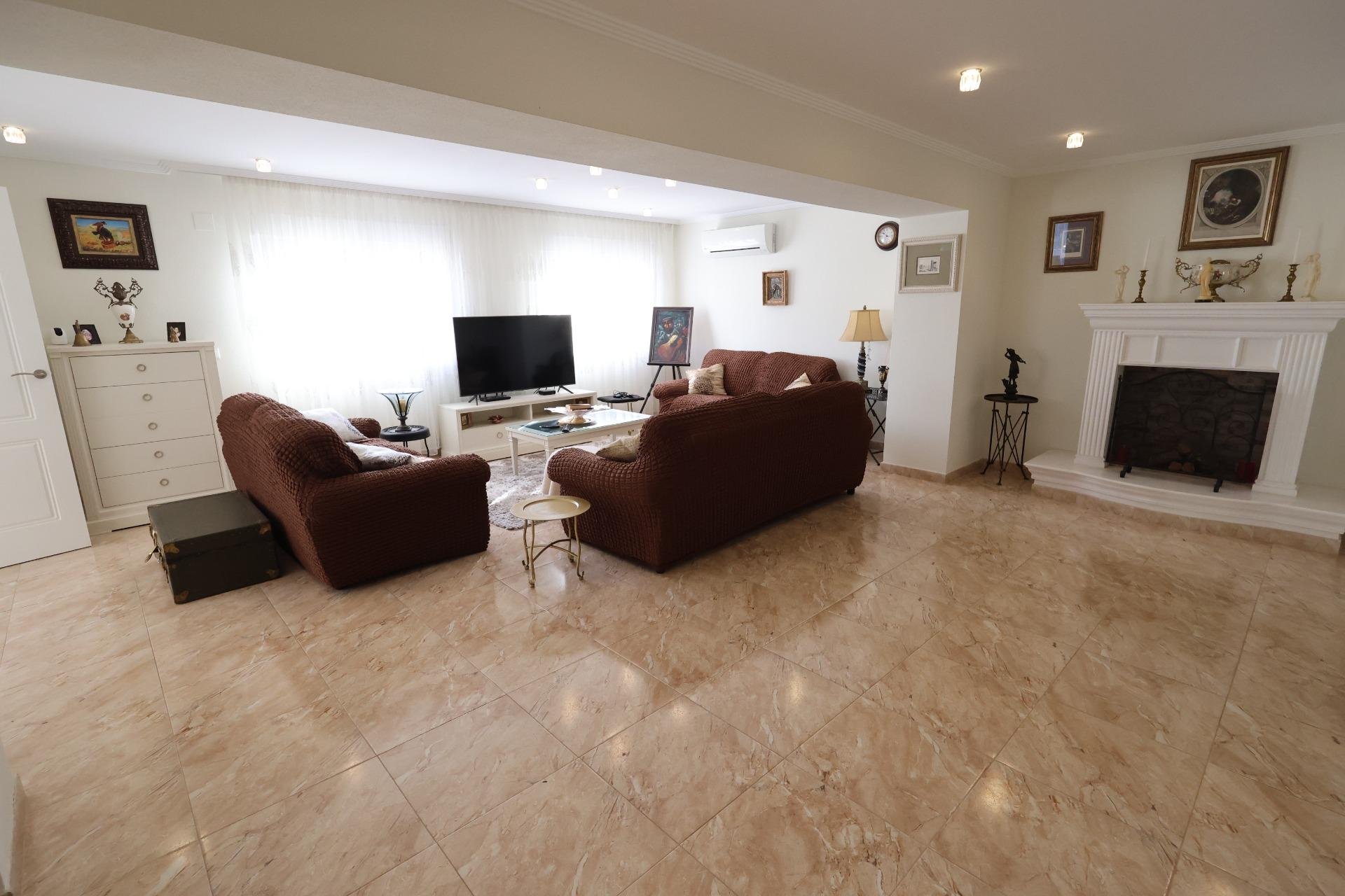 Herverkoop - Villa -
Torrevieja - Costa Blanca