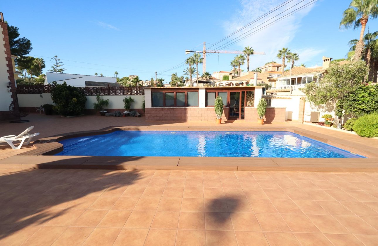 Herverkoop - Villa -
Torrevieja - Costa Blanca